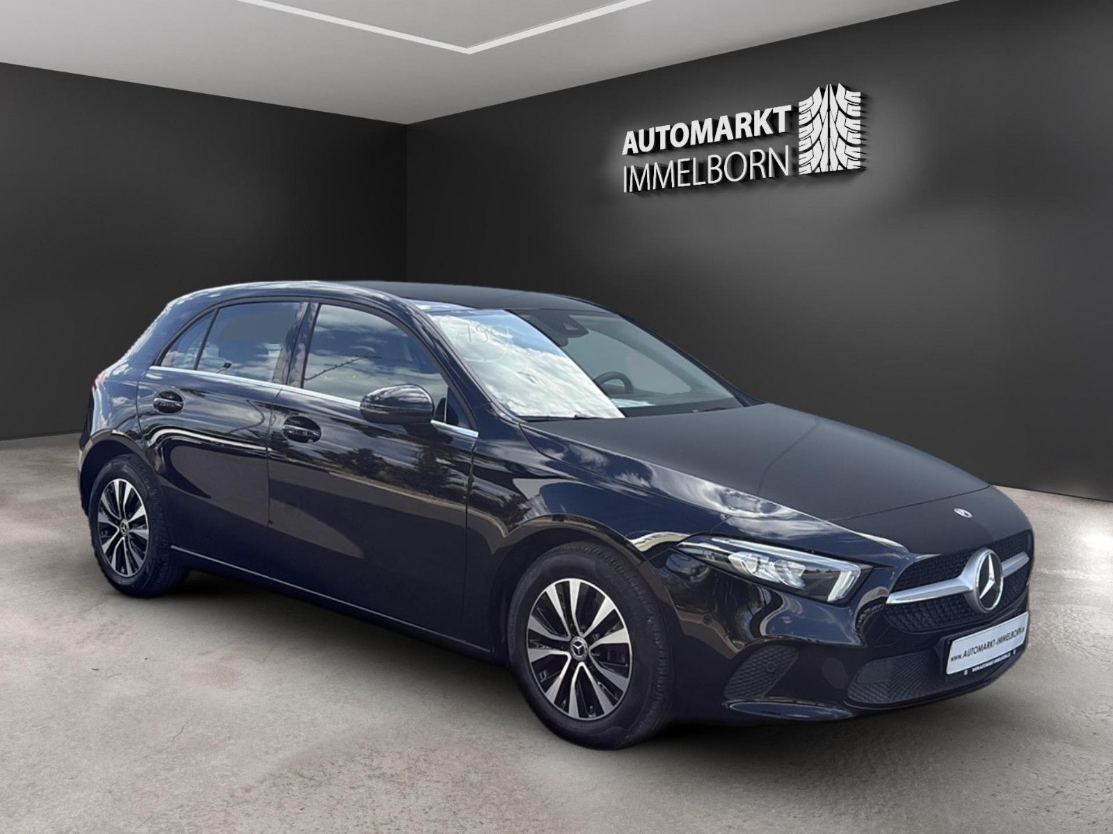 Mercedes-Benz A 180 d Kamera*LED*Navi*DAB*MBUX*TeilLeder*1Hand