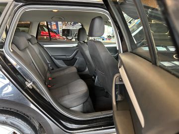 Skoda Octavia *2-ZONEN*SZHZ*NAVI*TEMPO*PDC*