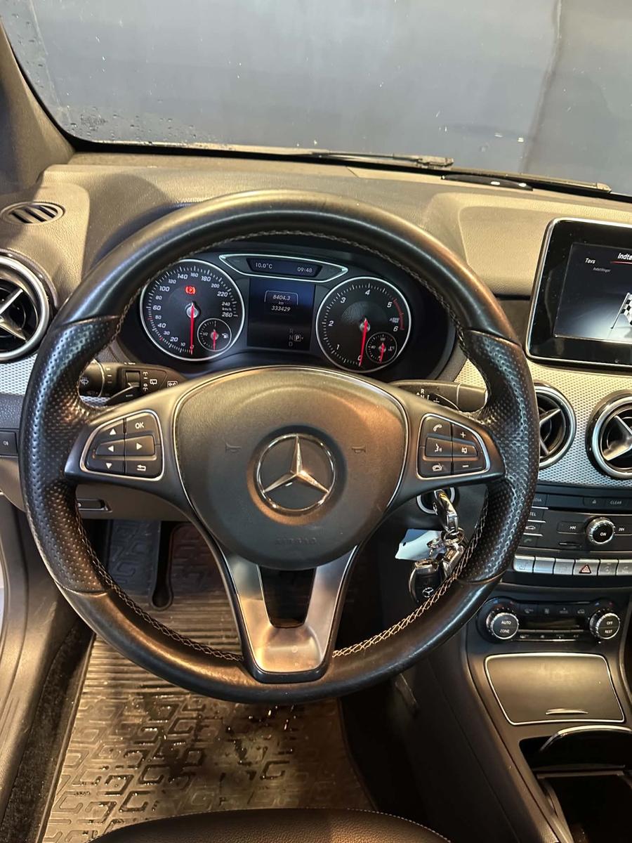 Mercedes-Benz B220 2014 — photo 6