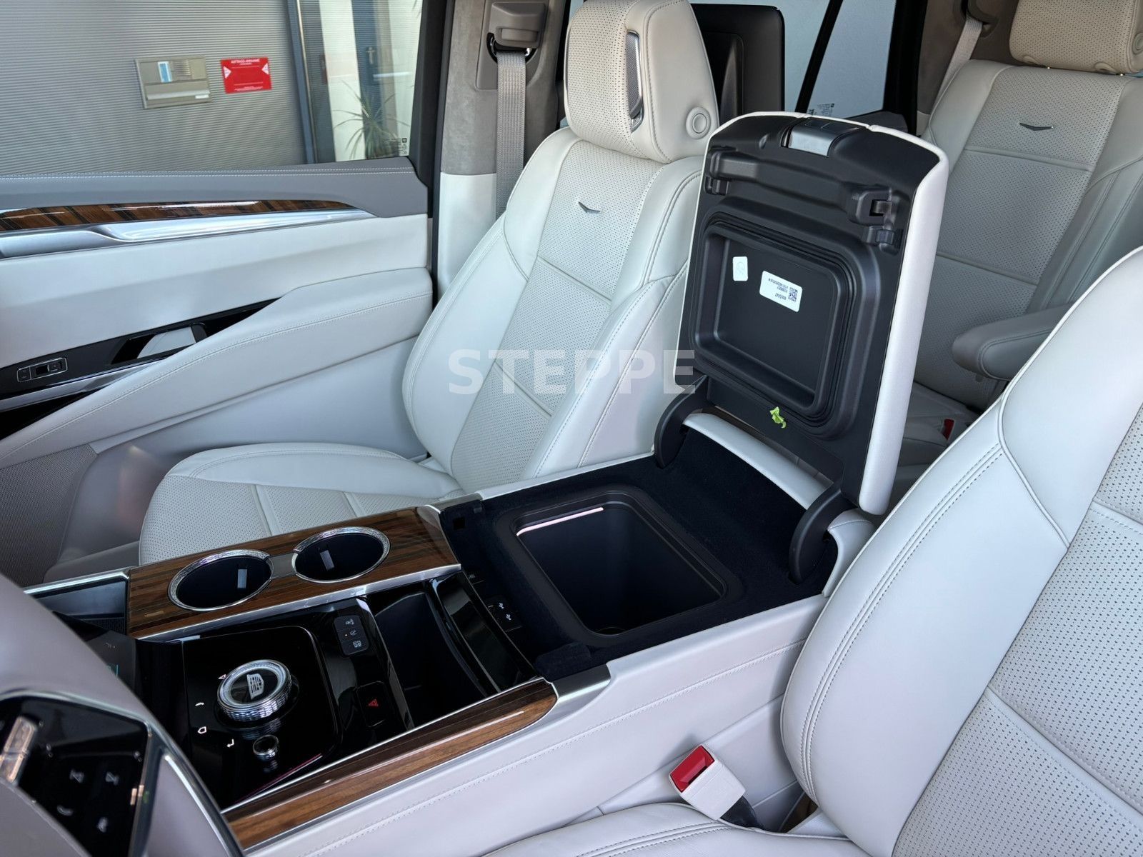 Cadillac Escalade FACELIFT MY26 6.2 V8 Platinum Luxury24"