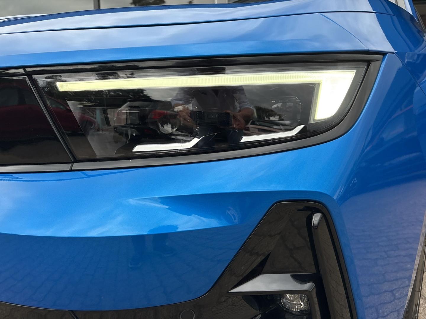 Opel Astra Electric Ultimate AT NAVI El. Panodach 360