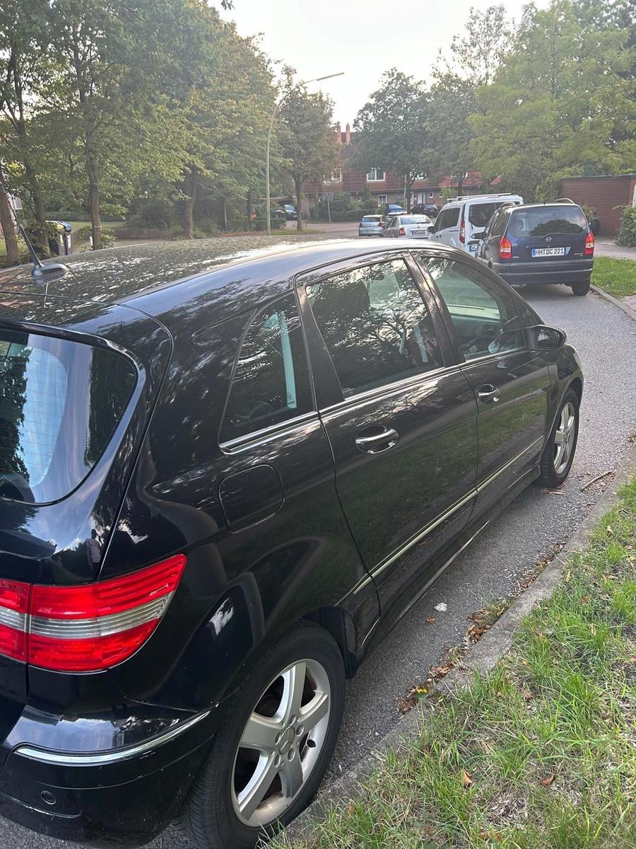Mercedes-Benz B170 2007 — rear view