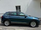 Volkswagen Tiguan 1.5 TSI OPF DSG Life 30 Tkm. Navi - Volkswagen: Von Händlern