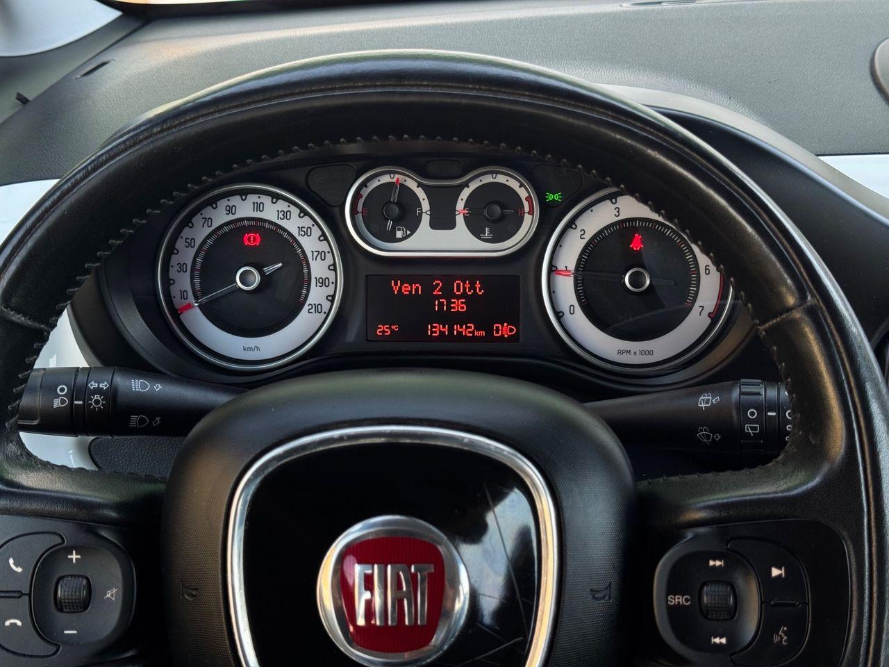 Fiat 500L 2012 — photo 10