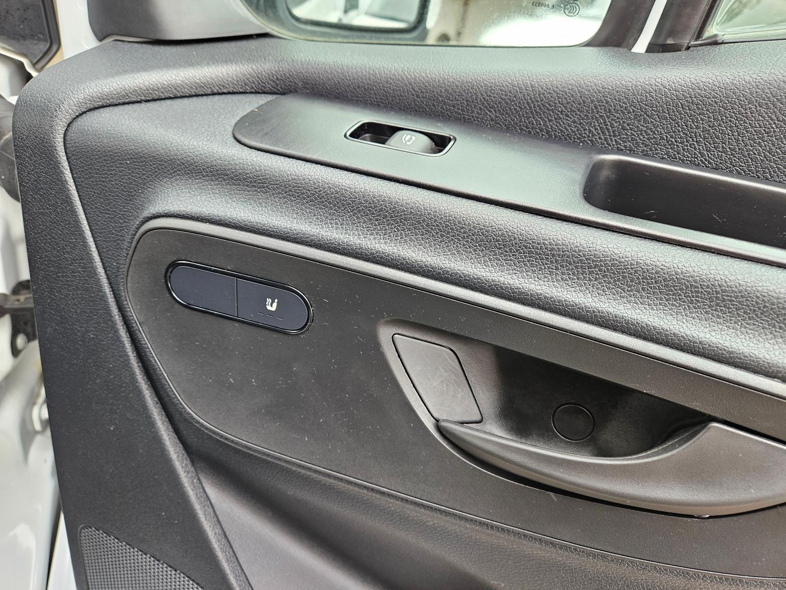 Mercedes-Benz eSprinter 414 BOTT WERKSTATT REGALE FULL HOUSE