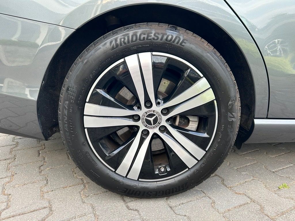 Fahrzeugabbildung Mercedes-Benz C 220 T d 4M AVANTG., Standh., Memory, LED, RFK