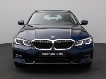 Fahrzeugabbildung BMW 320d xD Sport Line Kamera Laser HiFi AHK Komfort