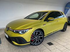 Volkswagen Golf VIII Lim. GTI Clubsport / 8-fach bereift