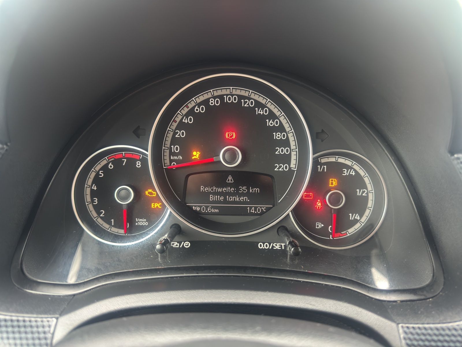 Fahrzeugabbildung Volkswagen up! 1.0 Klima DAB SH