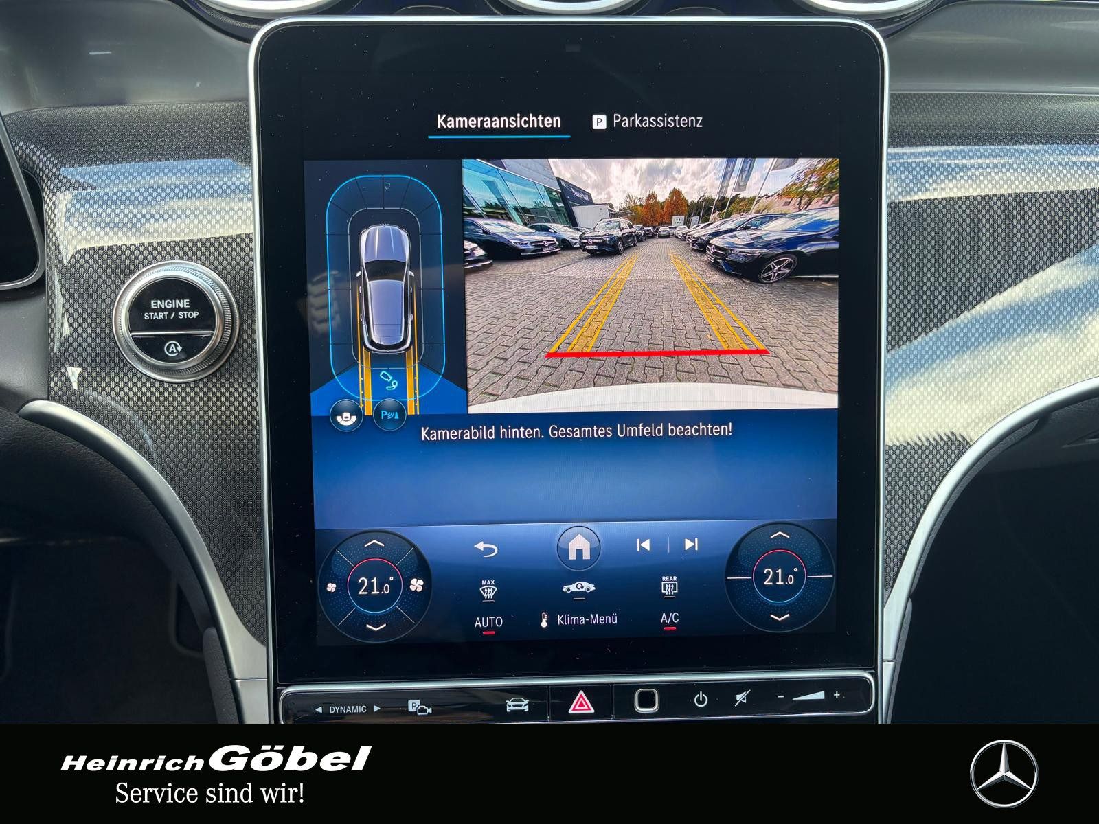 Fahrzeugabbildung Mercedes-Benz GLC 200 4M AMG*AHK*WINTER-PAKET*AMBIENTEBEL*