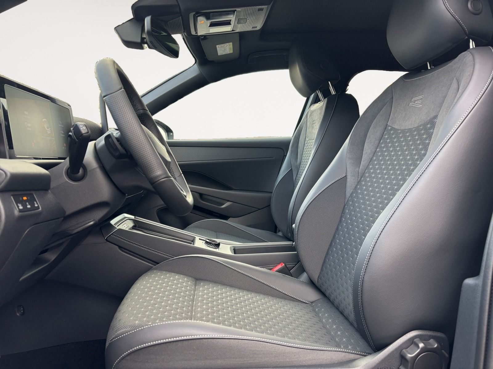 Volkswagen T-Roc - Bild 10