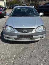 Toyota avensis - Toyota Avensis aus 2000