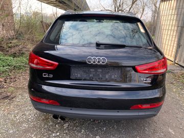 Audi Q3 - 4