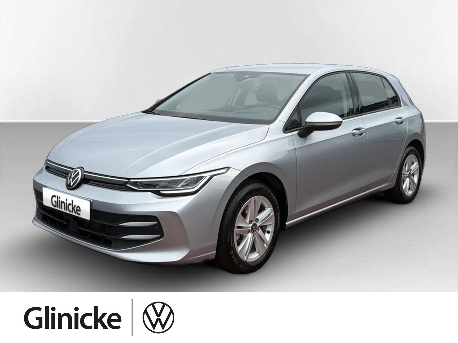 Volkswagen Golf VIII 1.5 TSI Life Ambiente Carplay LED RüKa