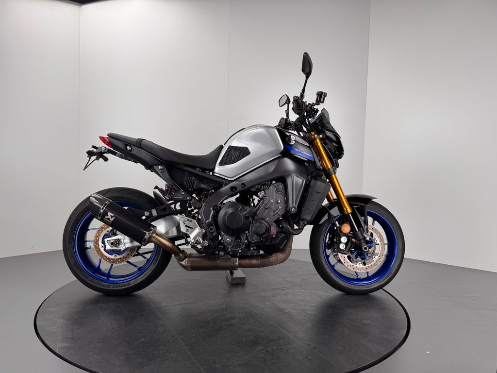 Fahrzeugabbildung Yamaha MT-09 SP *TOP-ZUSTAND *AKRAPOVIC