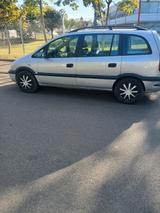 Opel Zafira 1.6 16V Comfort Comfort - Opel Zafira aus 2000