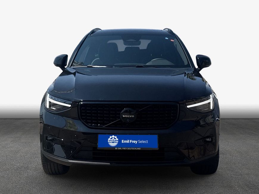 Volvo XC40 B3 B DKG Plus Black Edition imagem 3