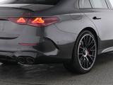 Mercedes-Benz E 53 AMG HYB 4M+ SUPERSCR+NIGHT II+HA-LENK+DISTR - Mercedes-Benz E 53 AMG mit 5 Türen
