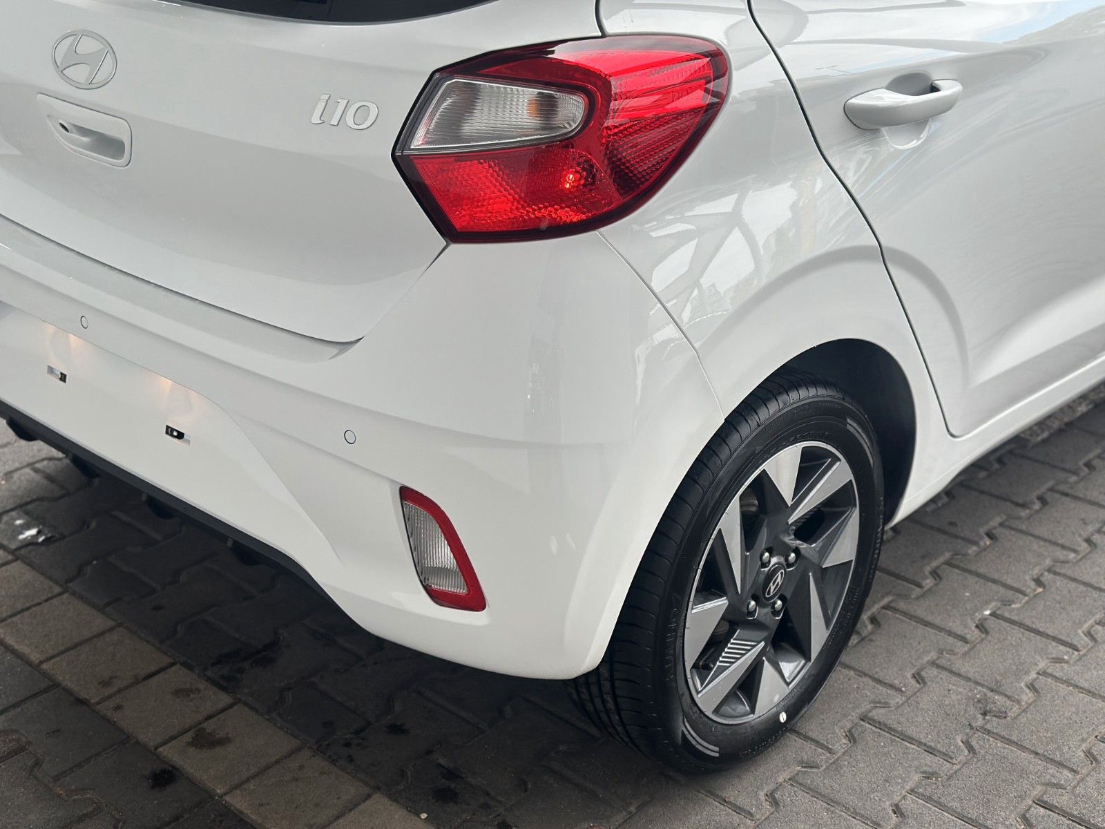 Fahrzeugabbildung Hyundai i10 1.2 79 PS AT Trend Navi/Kamera/SHZ !