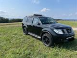 Nissan Pathfinder 2.5 dCi DPF SE 4WD Automatik SE - Nissan Pathfinder aus 2014