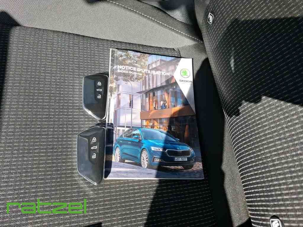 Fahrzeugabbildung SKODA Octavia Combi Ambition 2.0 TDI Navi AHK-klappbar