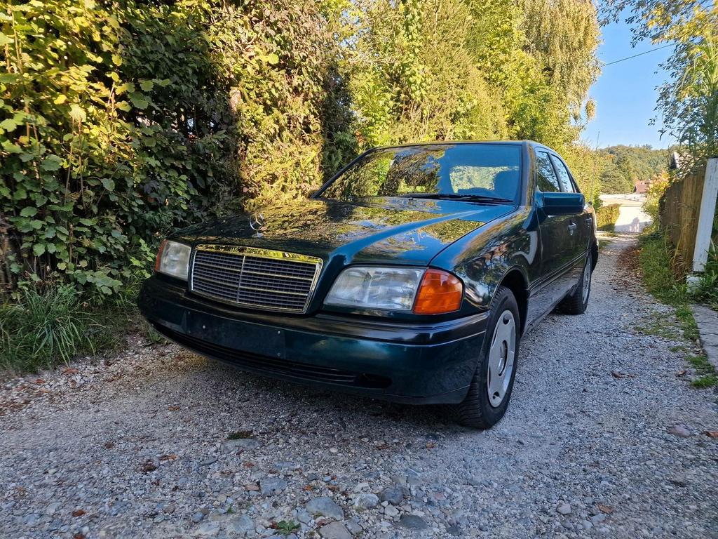 Mercedes-Benz C 180