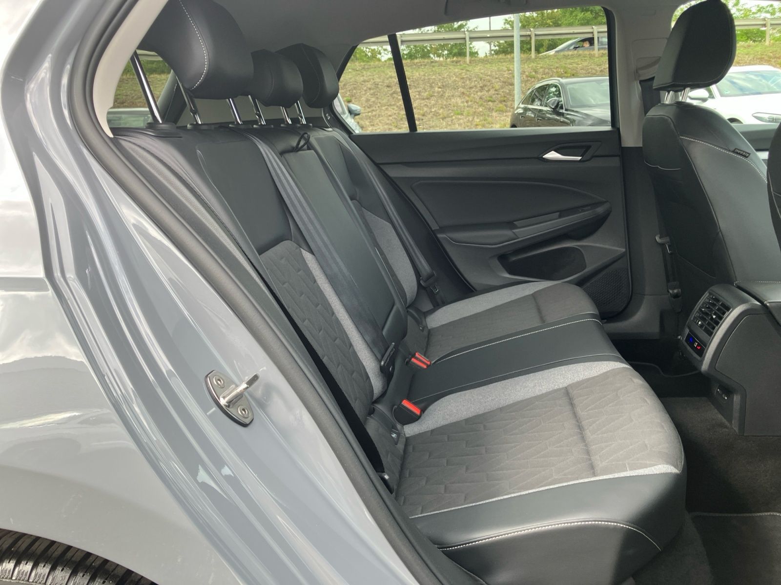 Volkswagen Golf - Bild 17