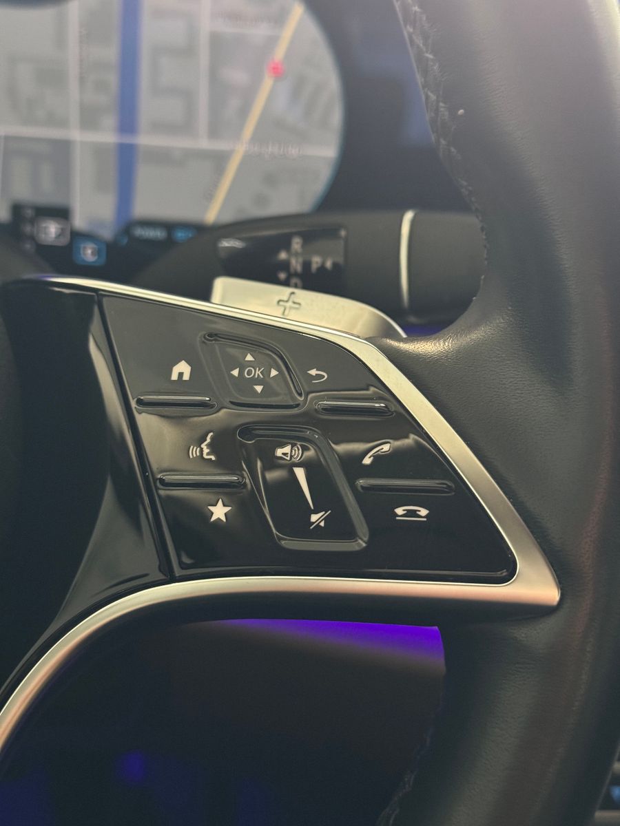 Fahrzeugabbildung Mercedes-Benz E 450 4MATIC 9G-TRONIC 2X AVANTGARDE FACELIFT