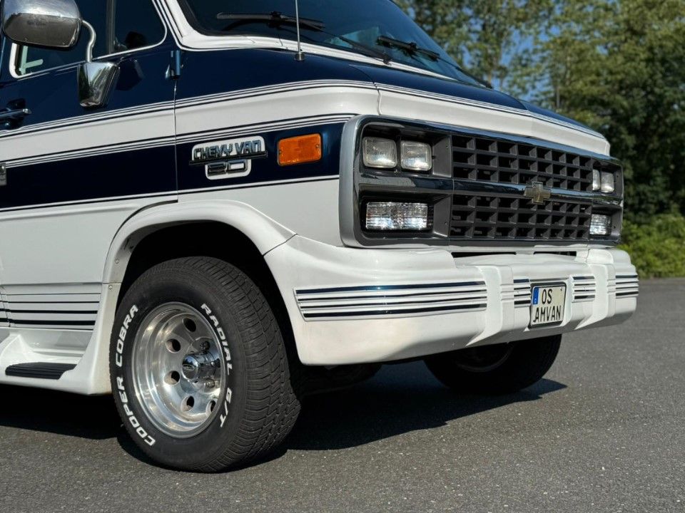 Fahrzeugabbildung Chevrolet Chevy Van G20 707 Leder deutsches Fzg AHK