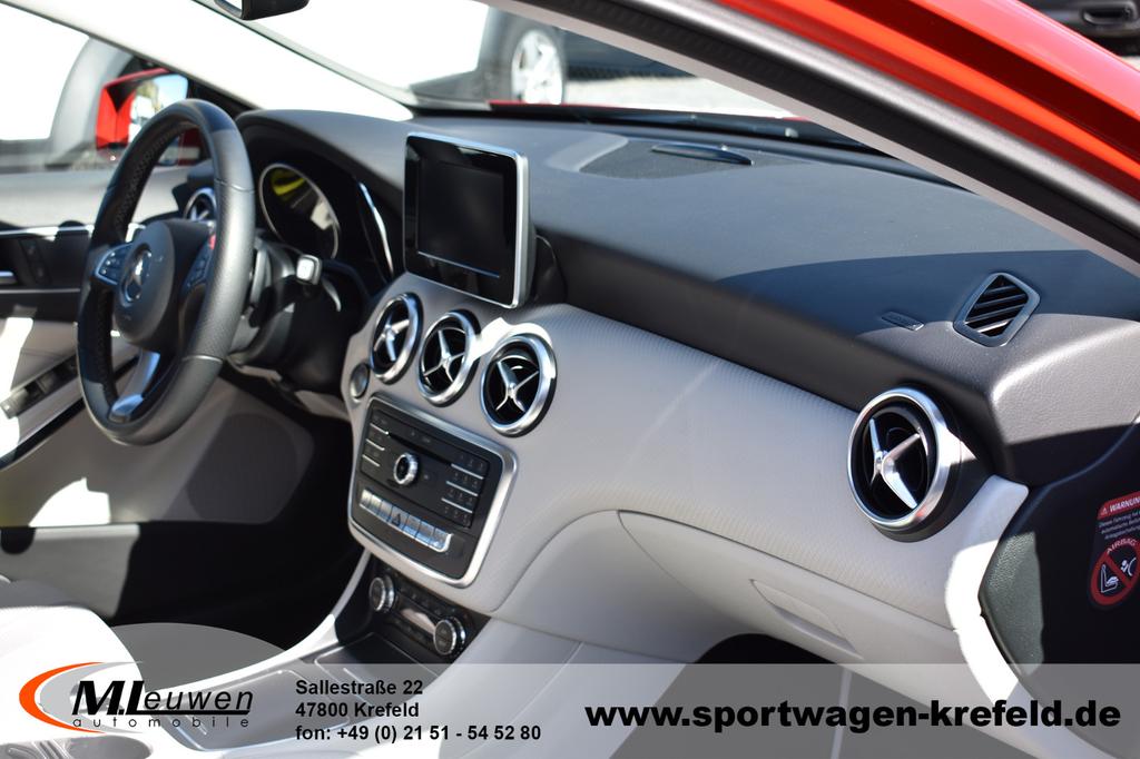 Mercedes-Benz A 220