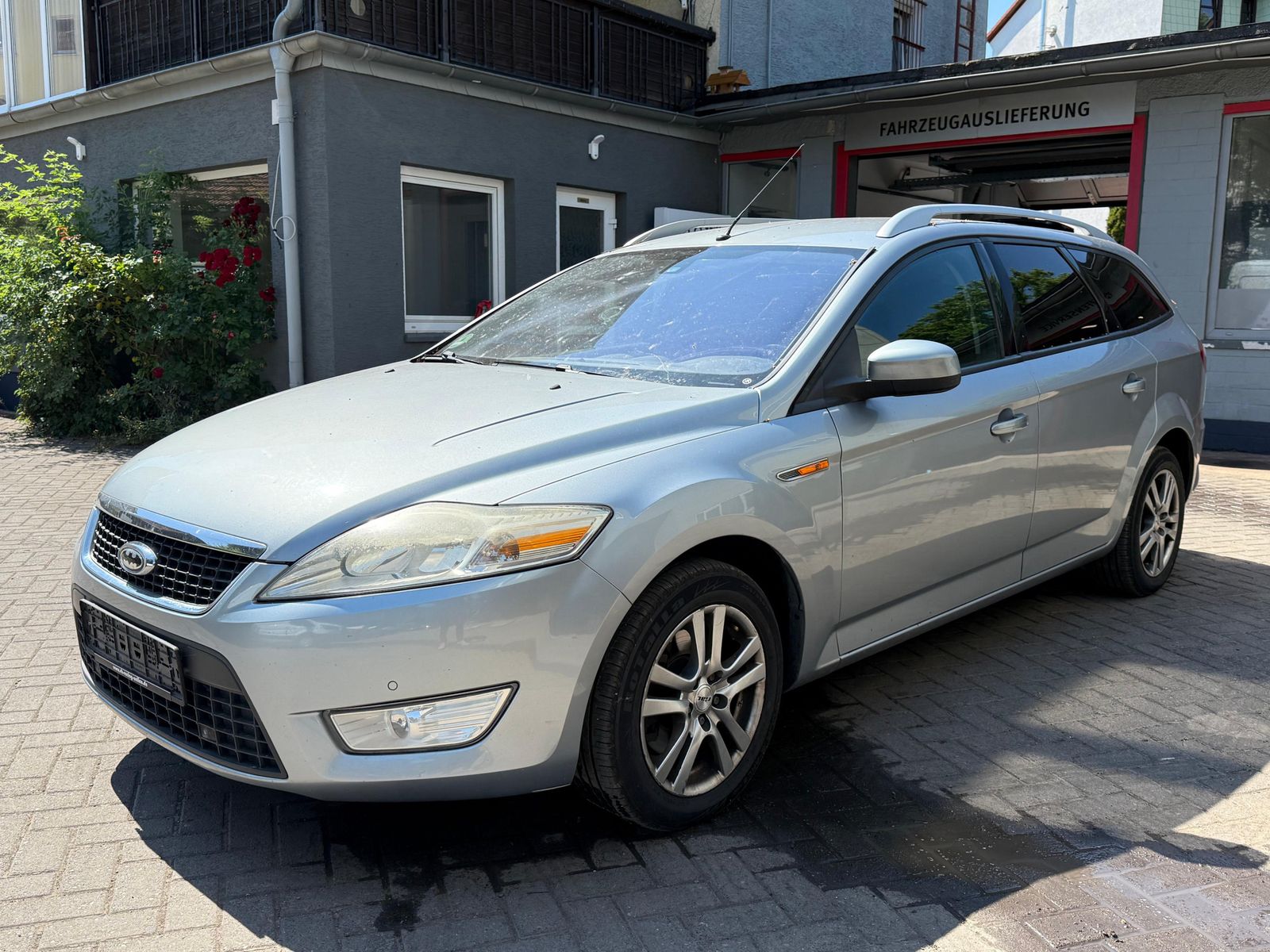 Fahrzeugabbildung Ford Mondeo 1.6 Ti-VCT Trend SHZ+PDC+MFL+SONY+KLIMA+