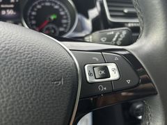 Fahrzeugabbildung Volkswagen Golf VII Variant 1.5TSI Highline ACC DSG ACC SHZ