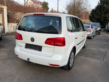 Volkswagen Touran - 5