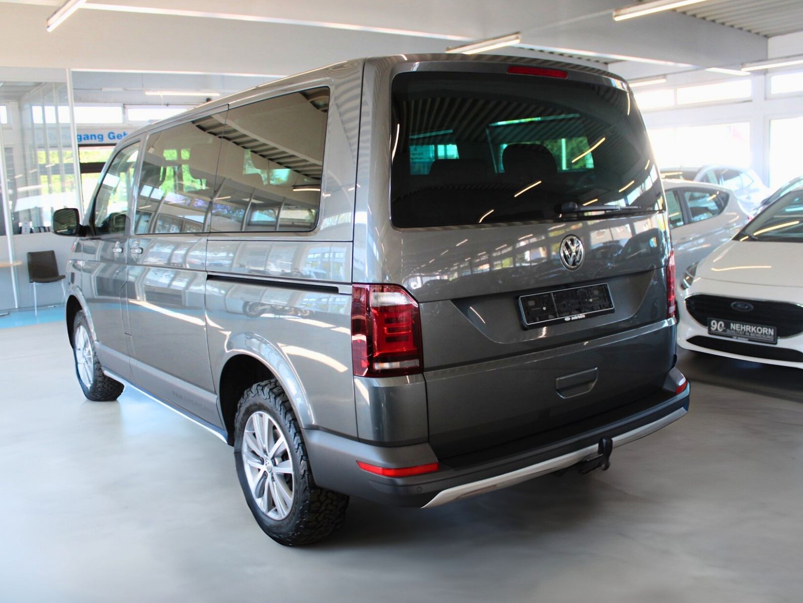 Fahrzeugabbildung Volkswagen T6 Multivan DSG Panamericana 4Motion AHK STDHZ