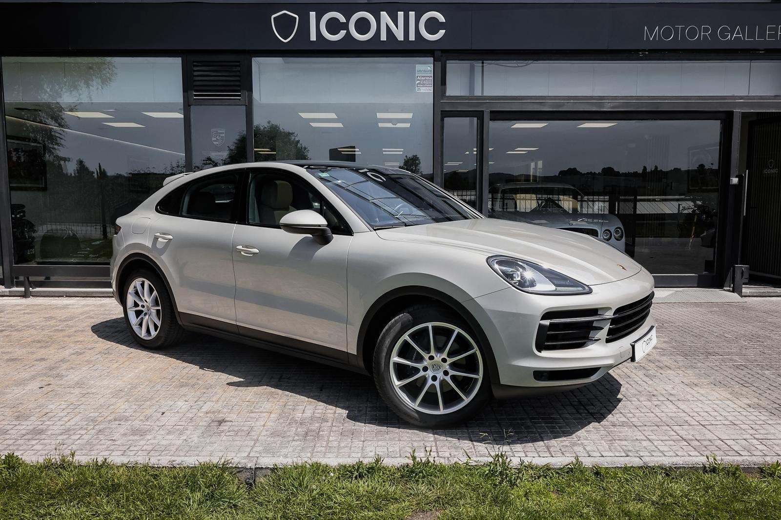 Porsche CAYENNE COUPE V6/PANO/MEMORY