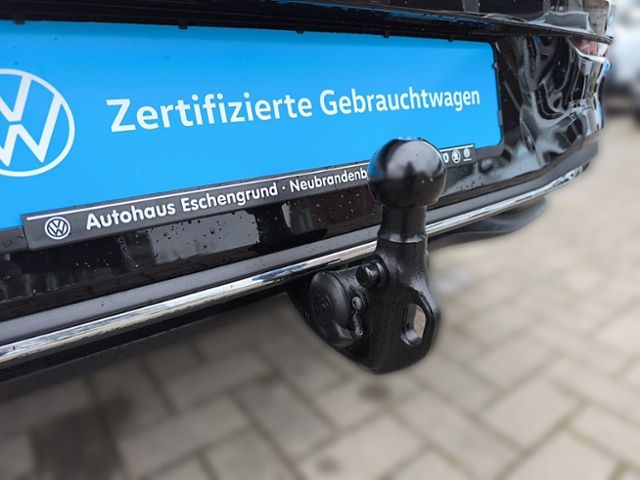 Fahrzeugabbildung Volkswagen Golf VIII 1.5 TSI Enegy LED NAVI AHK CLIMATRONIC