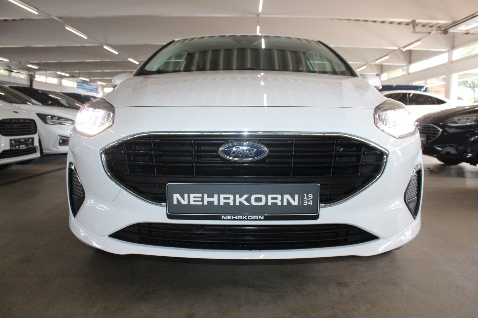 Fahrzeugabbildung Ford Fiesta Trend KLIMA LED WinterPaket PDC 1.Hand
