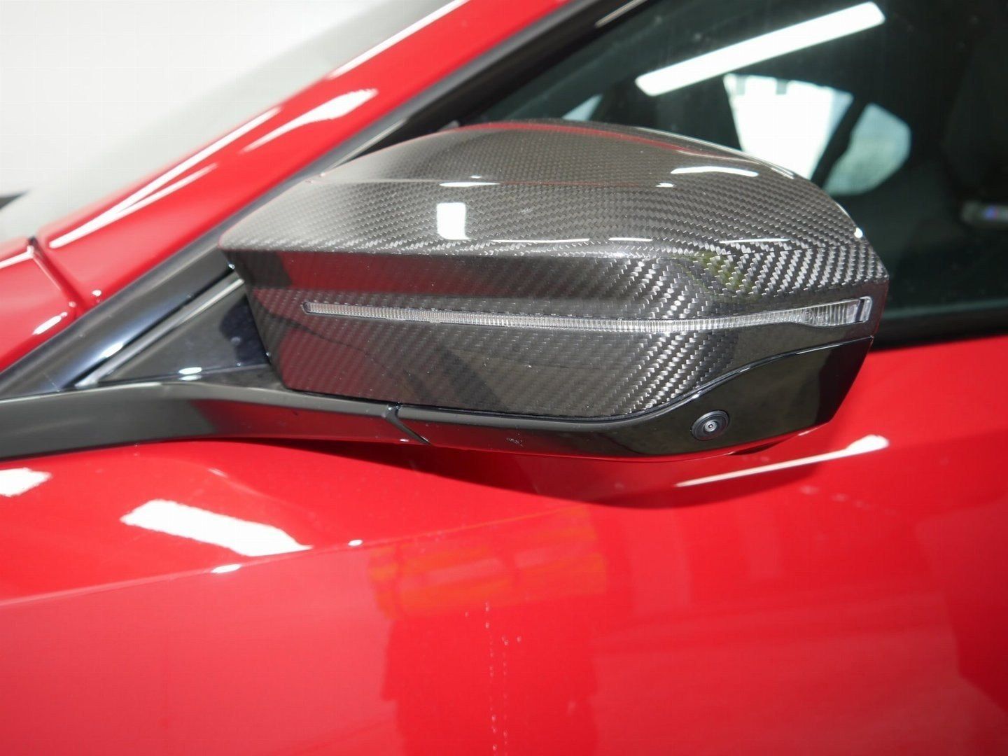 Fahrzeugeinzelansicht 18 Fahrzeugabbildung BMW M5 Limousine M Drivers P., M Carbon Keramik-Brem