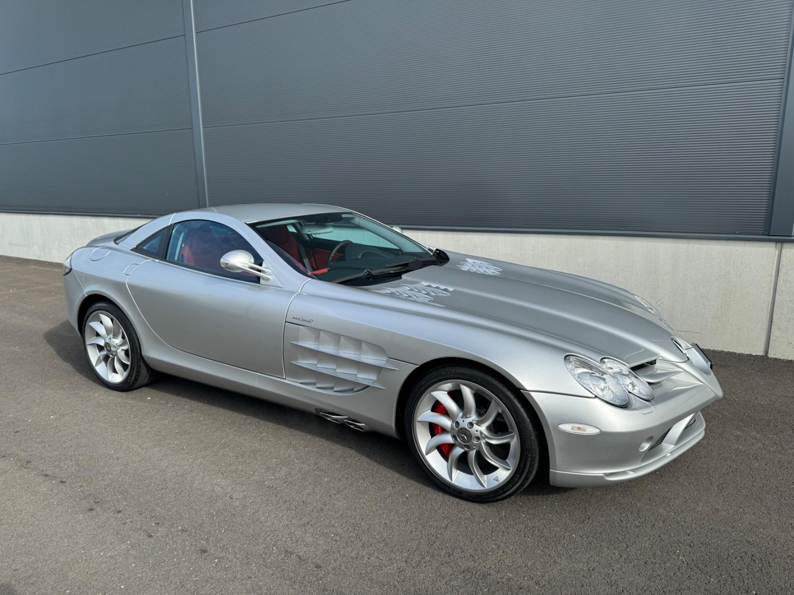 Mercedes-Benz SLR