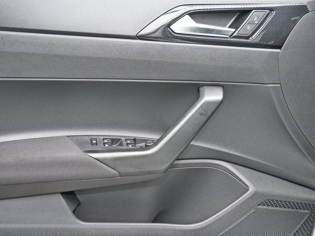 Volkswagen Polo Life 1.0 l 59 kW / 80 PS, миниатюра 15