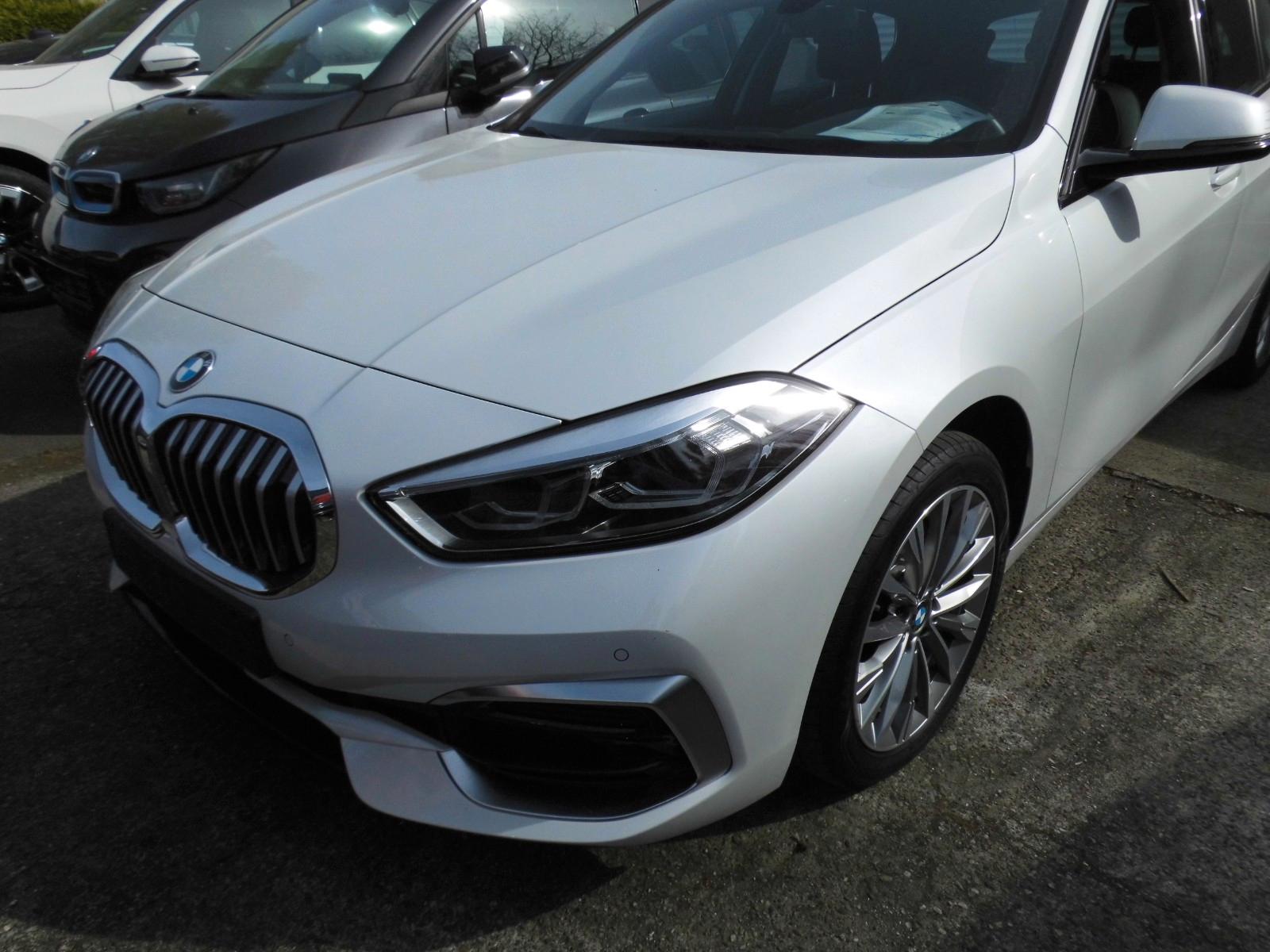 BMW 118 i Luxury Line LED Tempo Navi DAB  SH WLAN