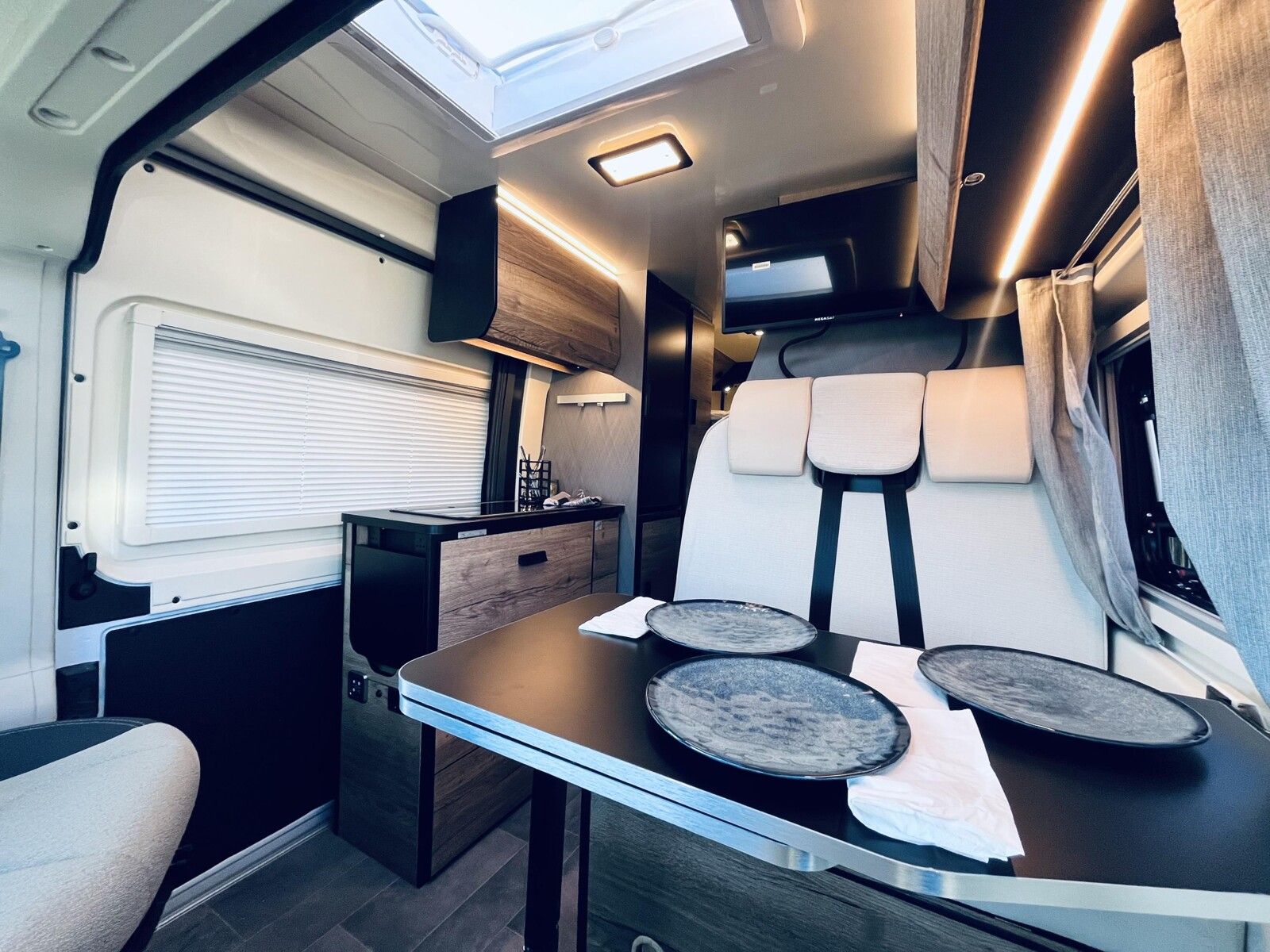 Fahrzeugabbildung XGO X-VAN 5 ALL IN
