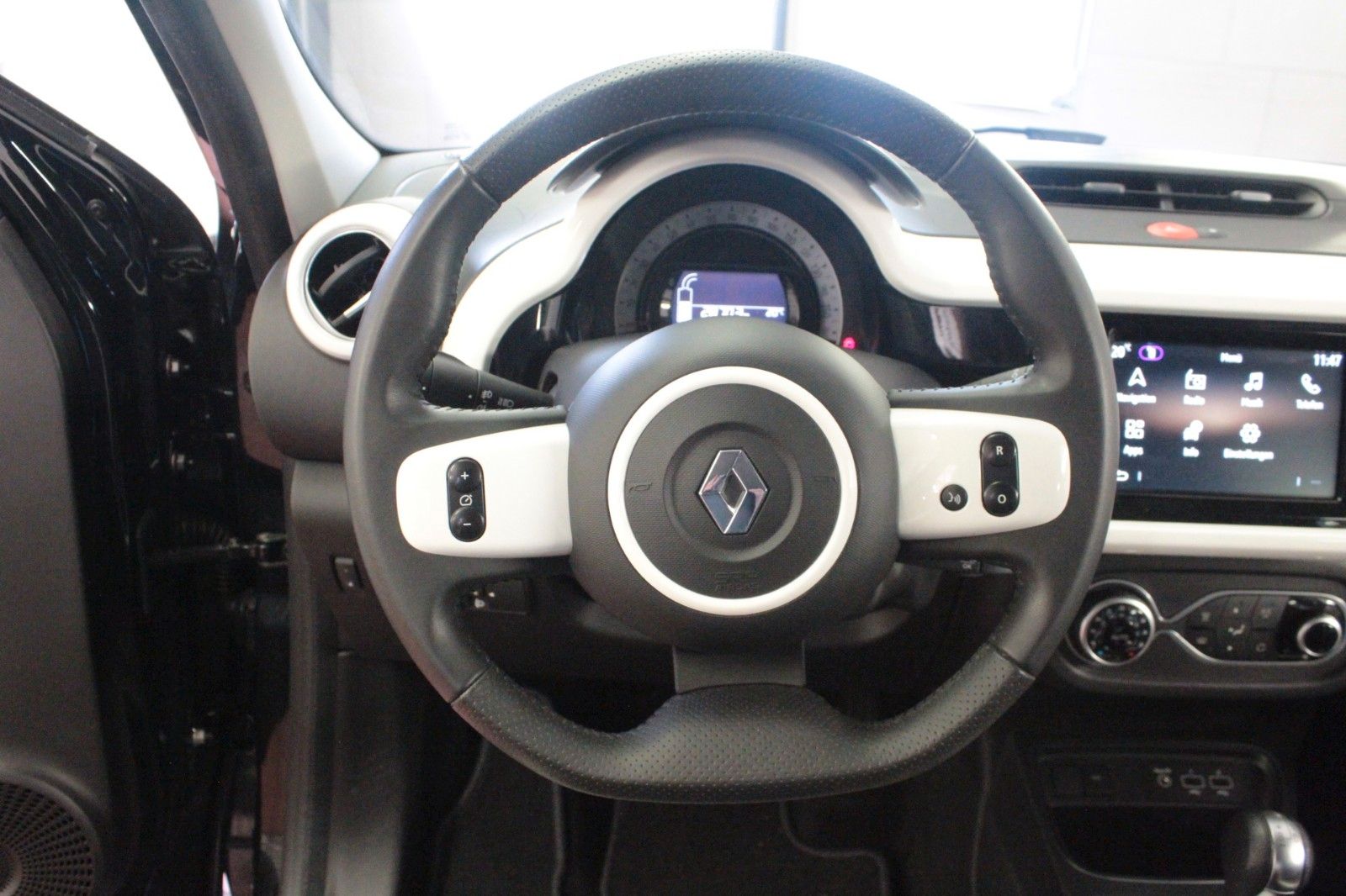 Fahrzeugabbildung Renault Twingo E-Tech 100% elektrisch*Plus Winterräder