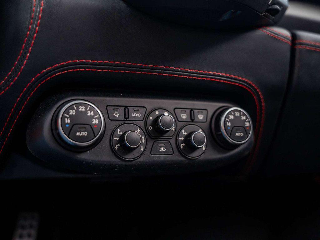 FERRARI 458 SPIDER 4.5I V8 - 571 ch