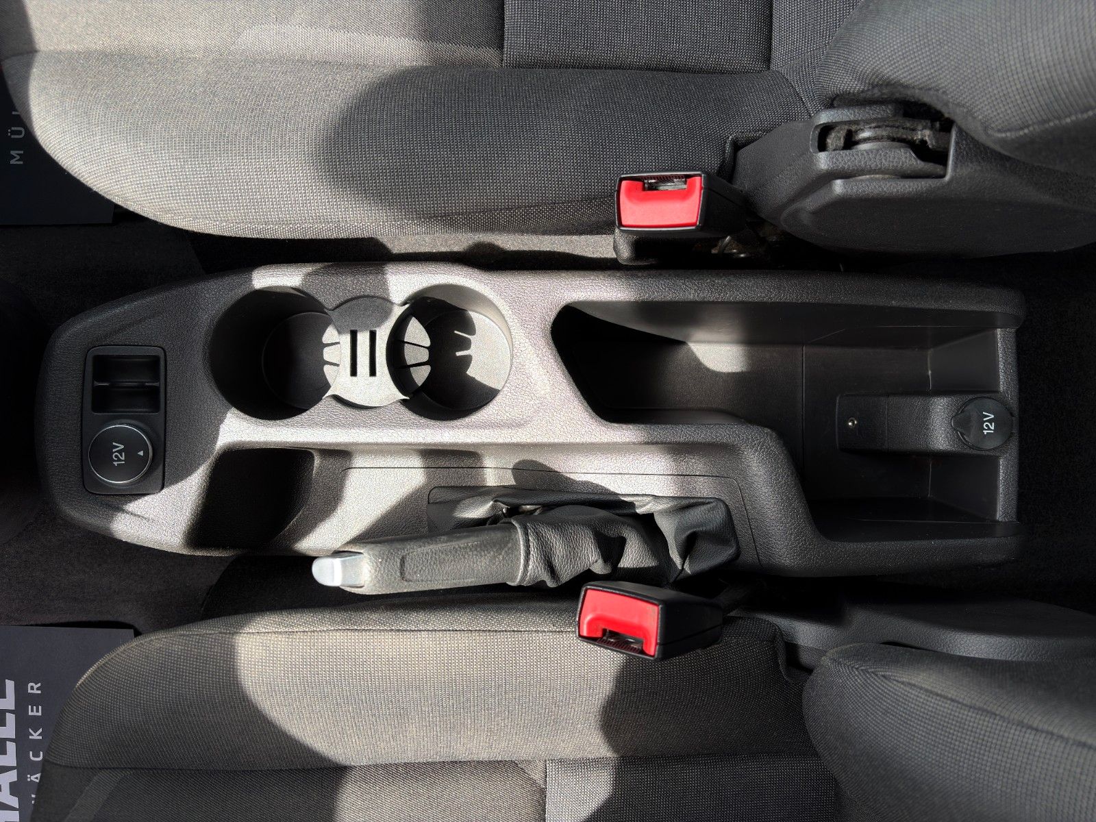 Fahrzeugabbildung Ford Tourneo Connect 1.0 EB Trend Klima Zahnr. neu