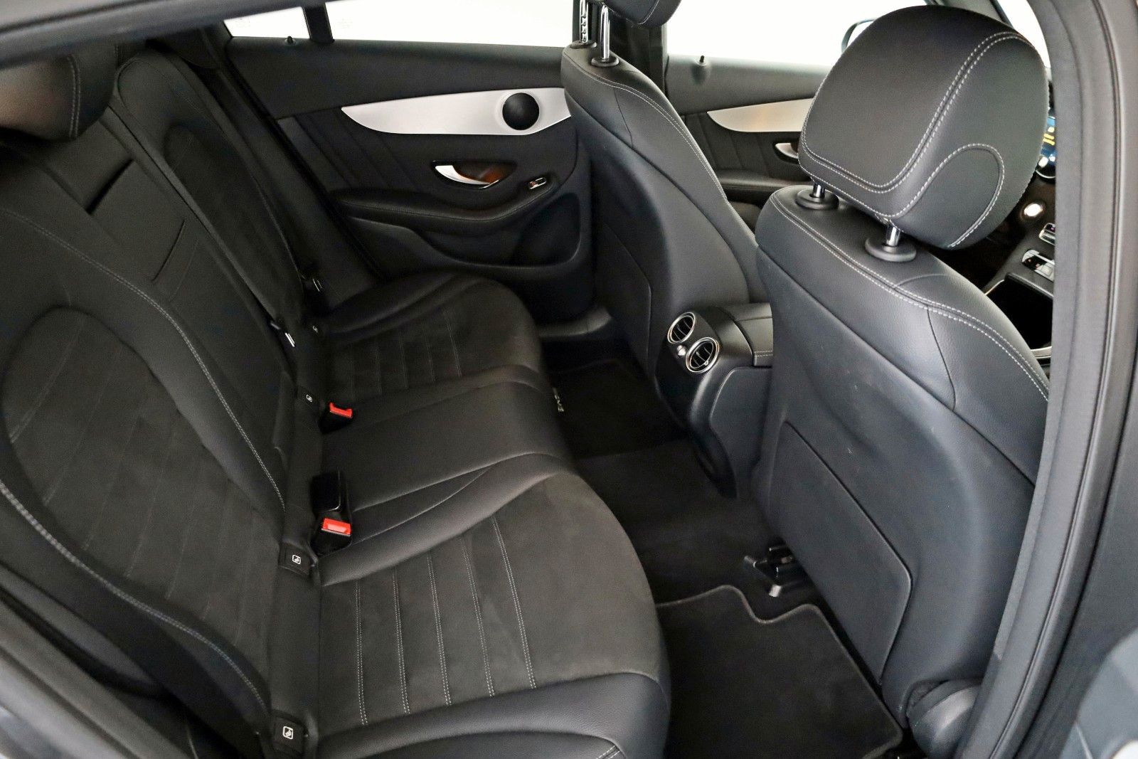 Fahrzeugabbildung Mercedes-Benz GLC 400d Coupe 4M AMG Line Navi,LED,360°,Apple C