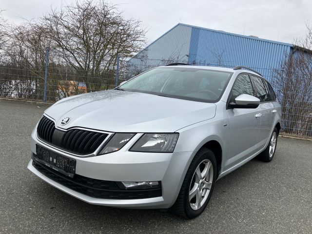 Skoda Octavia Combi Clever 4x4 1-Hand