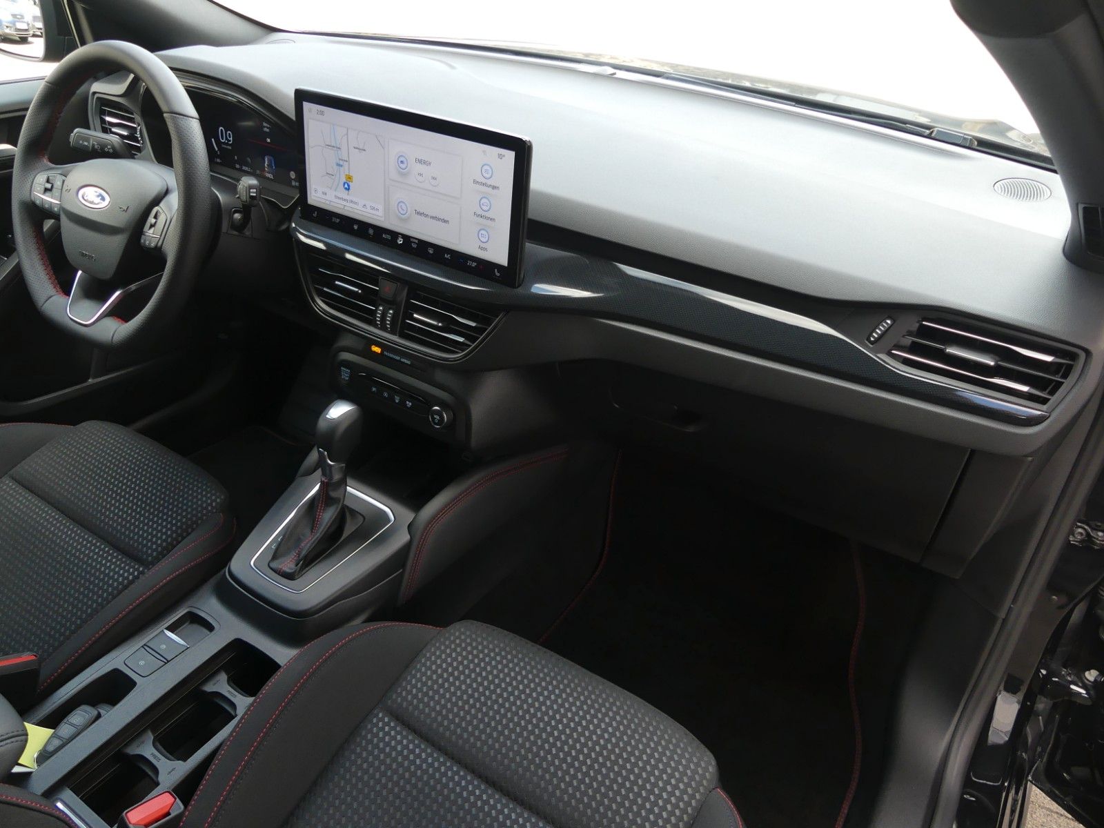 Fahrzeugabbildung Ford Focus Turnier ST-Line X