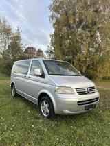 Volkswagen T5 Caravelle - gebrauchte VW T5 Caravelle aus dem Jahr 2005