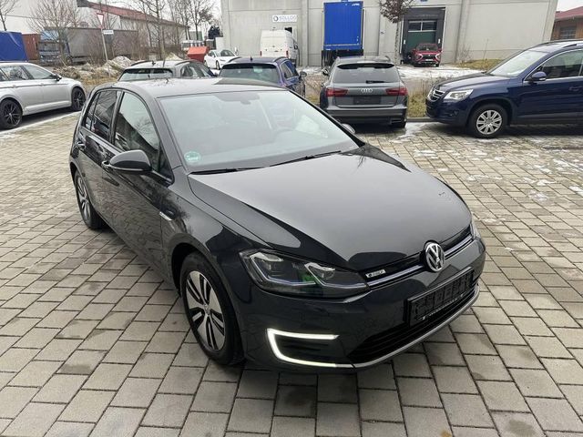 Volkswagen e-Golf *TOP-Ausstattung* 35,8 kWh